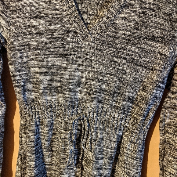 Hooded Poncho Sweater with Adjustable Waist EUC - Picture 5 of 5